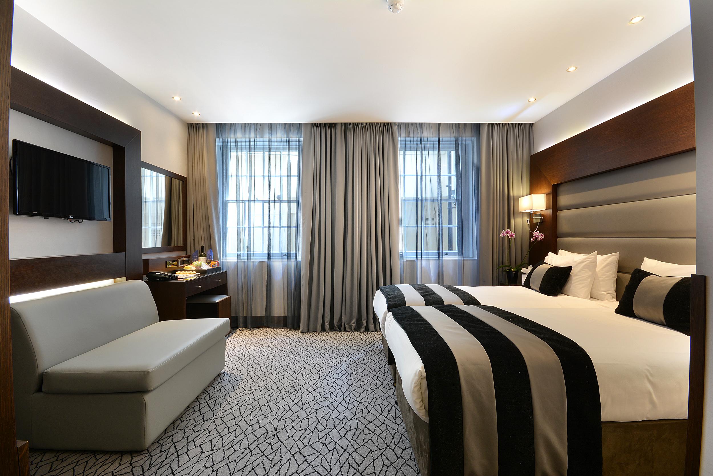 Отель Park Grand London Lancaster Gate Номер фото A room at the hotel