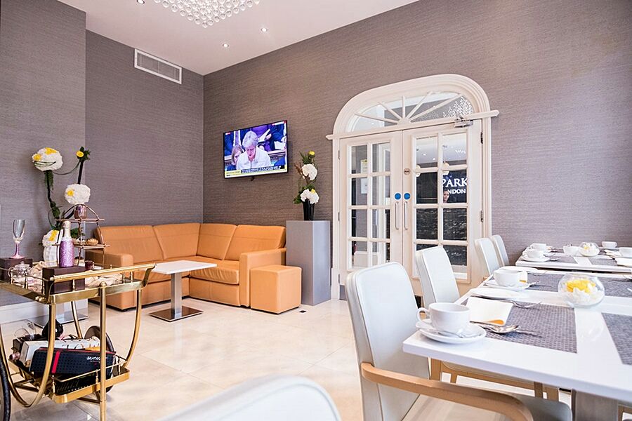 Отель Park Grand London Lancaster Gate Экстерьер фото The interior of the restaurant